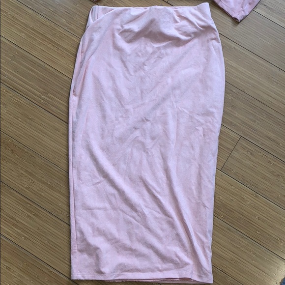 Dusty pink crop top skirt set 🌺 - Picture 4 of 8